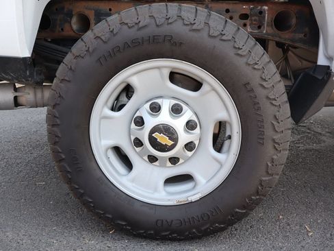 Used 2016 Chevrolet Silverado 2500 W/T AWD/4WD image 36