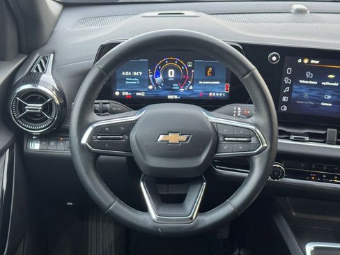 Used 2025 Chevrolet Equinox LT image 27