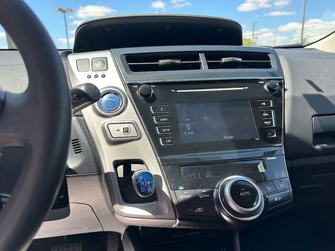 Certified 2017 Toyota Prius V Two FWD image 22