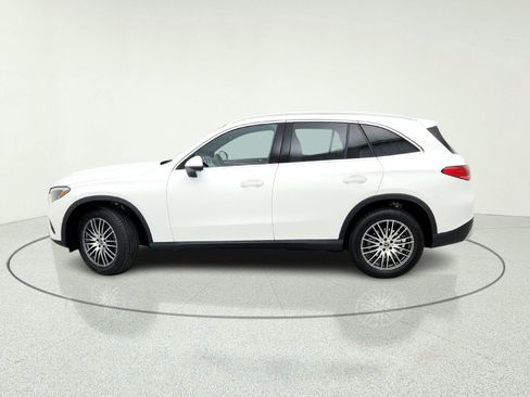 Used 2026 Mercedes-Benz GLC 300 image 14