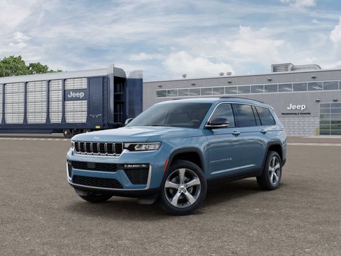 New 2026 Jeep Grand Cherokee L Limited image 1