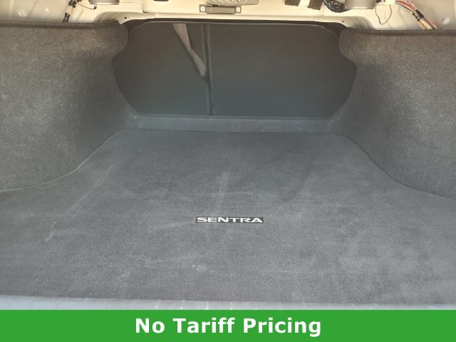 Certified 2025 Nissan Sentra SR w/ SR Premium Package FWD image 31