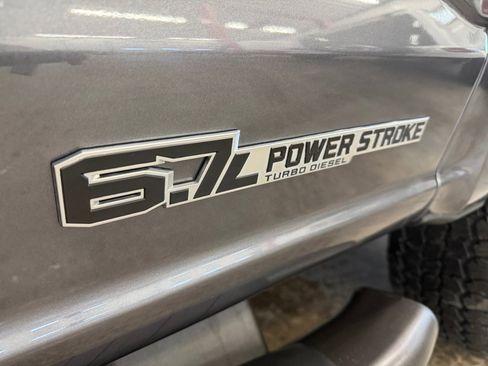 Used 2023 Ford F250 XLT w/ FX4 Off-Road Package image 28