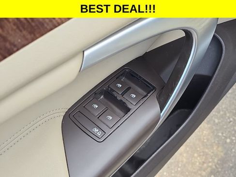 Used 2013 Buick Regal Premium FWD image 12
