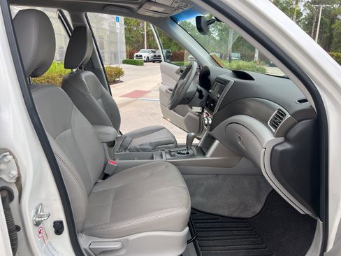 Used 2010 Subaru Forester 2.5X Limited image 14