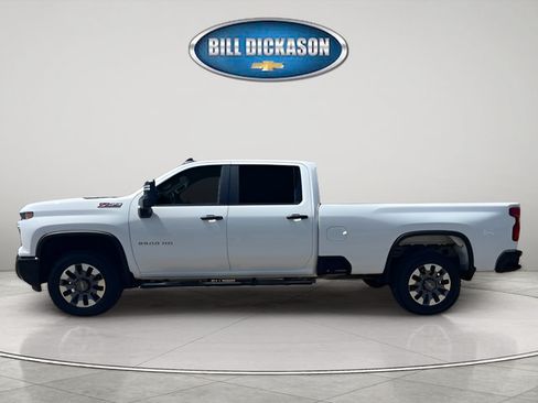 Used 2025 Chevrolet Silverado 2500 Custom w/ Custom Value Package AWD/4WD image 4