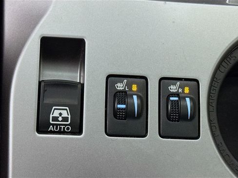 Used 2024 Toyota 4Runner SR5 Premium w/ Moonroof Package image 24