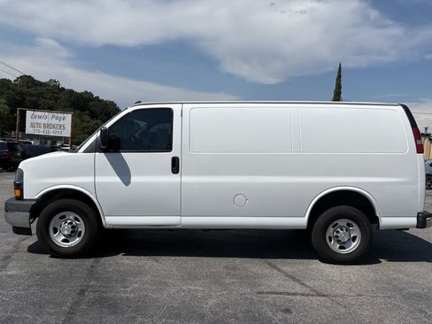 Used 2020 Chevrolet Express 2500 w/ Driver Convenience Package image 2