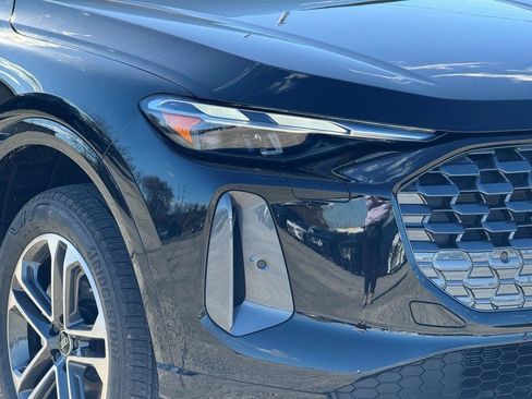 New 2025 Audi Q5 Premium image 3