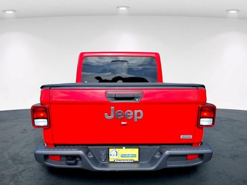Used 2023 Jeep Gladiator Overland AWD/4WD image 10