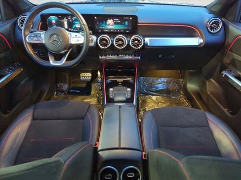 Used 2022 Mercedes-Benz GLB 250 image 18