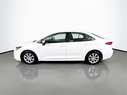 Certified 2023 Toyota Corolla LE image 5