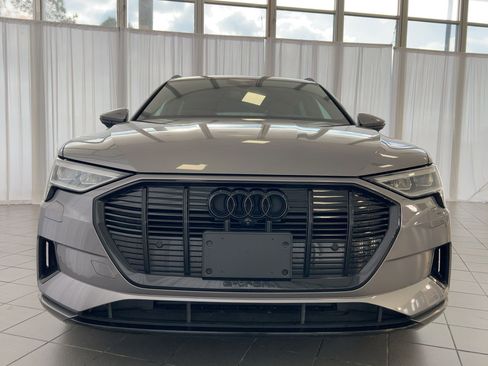Used 2022 Audi e-tron Premium Plus w/ Premium Plus Package image 6
