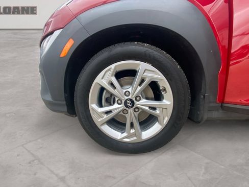 Used 2022 Hyundai Kona SEL AWD/4WD image 14