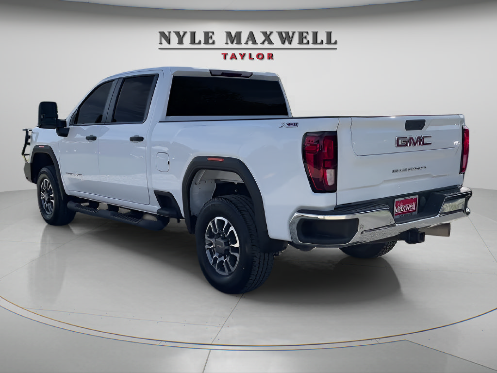 Used 2023 GMC Sierra 3500 Pro w/ Gooseneck/5TH Wheel Package AWD/4WD image 7