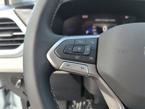 New 2026 Volkswagen Taos SE image 35