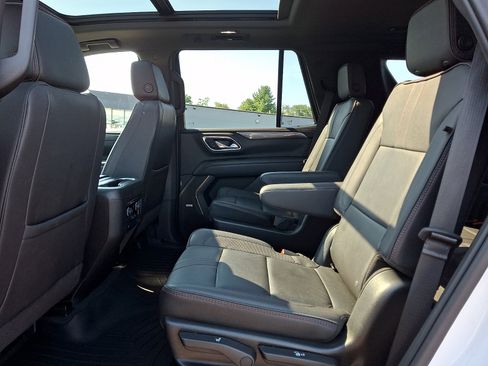 Used 2023 Chevrolet Tahoe RST w/ Luxury Package AWD/4WD image 11