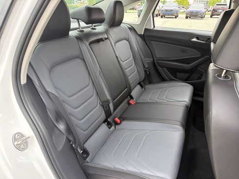 Certified 2025 Volkswagen Jetta SEL FWD image 26