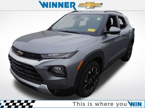 Used 2023 Chevrolet TrailBlazer LT image 1