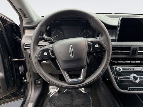 Used 2022 Lincoln Corsair AWD w/ Equipment Group 101A image 12