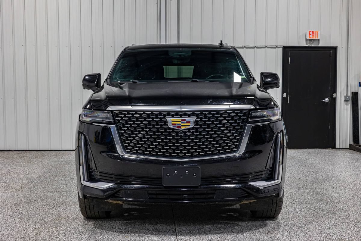 Used 2023 Cadillac Escalade Premium Luxury AWD/4WD image 8