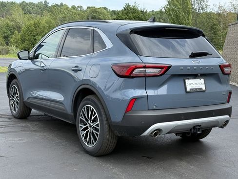 Used 2024 Ford Escape SE w/ PHEV Premium Package image 42