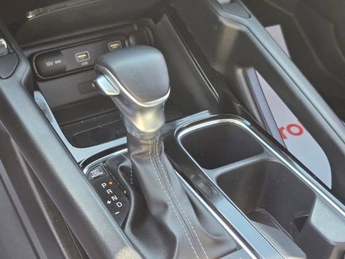 Used 2022 Kia Telluride S AWD/4WD image 25
