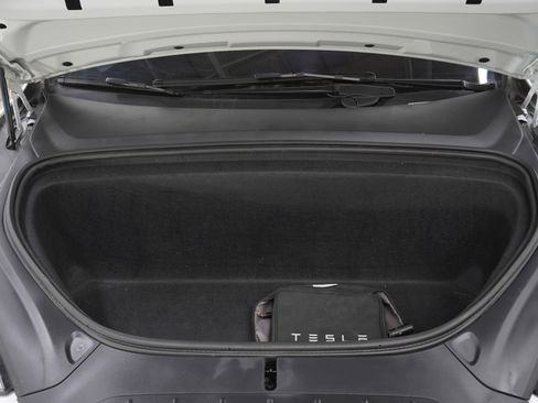 Used 2020 Tesla Model X Long Range AWD/4WD image 37