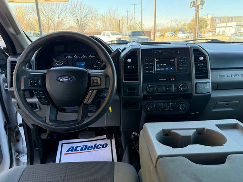 Used 2018 Ford F350 XL w/ Power Equipment Group image 61