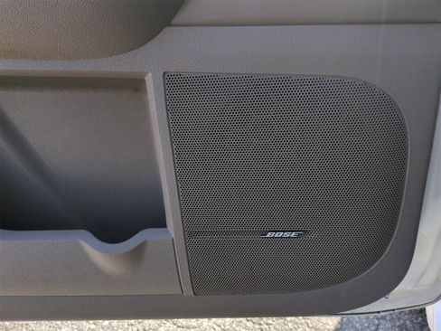 Used 2015 GMC Acadia Denali image 23