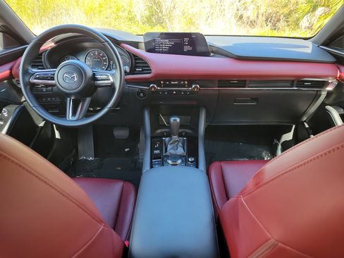 Used 2020 MAZDA MAZDA3 Hatchback w/ Premium Package image 12