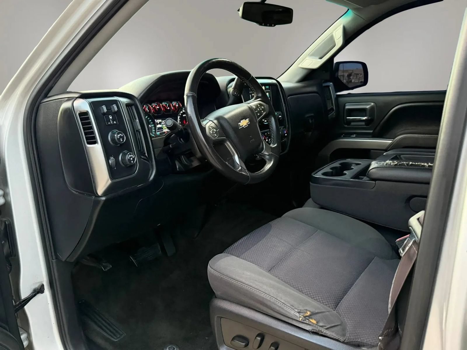 Used 2017 Chevrolet Silverado 1500 LT w/ All Star Edition AWD/4WD image 12