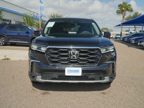 Used 2023 Honda Pilot EX-L image 2