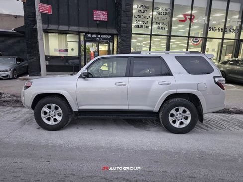 Used 2024 Toyota 4Runner SR5 image 6