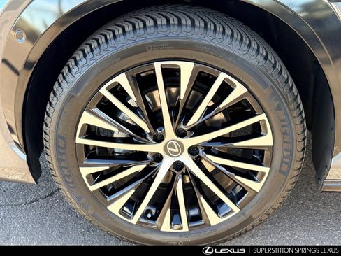 Used 2023 Lexus RZ 450e Premium w/ Technology Package image 11