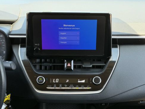 Used 2023 Toyota Corolla LE FWD image 17