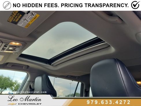 Used 2023 Toyota Highlander XLE FWD image 20