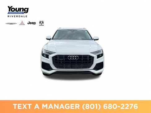 Used 2023 Audi Q8 Premium AWD/4WD image 8