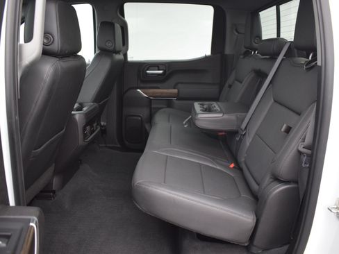 Used 2021 Chevrolet Silverado 1500 LT Trail Boss w/ Convenience Package II AWD/4WD image 12