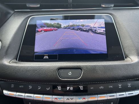 Used 2023 Cadillac XT4 Premium Luxury w/ Technology Package AWD/4WD image 19