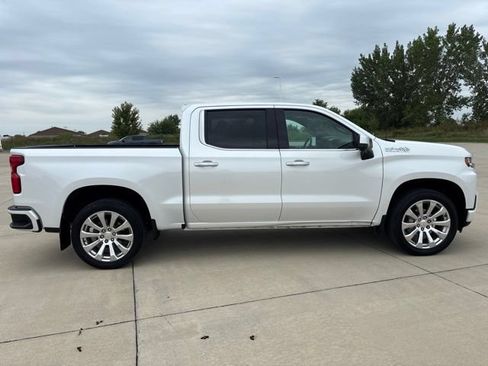 Used 2021 Chevrolet Silverado 1500 High Country w/ Technology Package AWD/4WD image 42