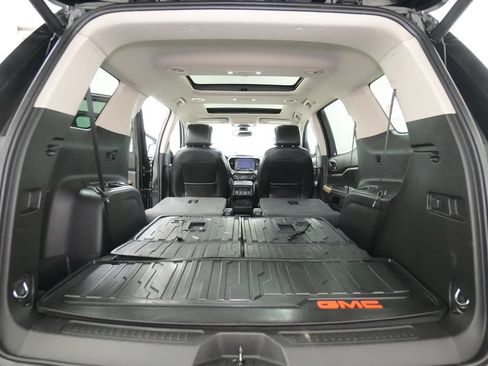 Used 2019 GMC Acadia Denali w/ Technology Package AWD/4WD image 30
