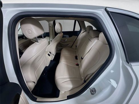 Used 2021 Mercedes-Benz GLC 300 image 16