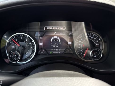 Used 2019 RAM 1500 Laramie image 17