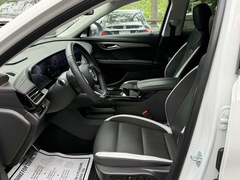 Used 2025 Buick Envision Sport Touring AWD/4WD image 10