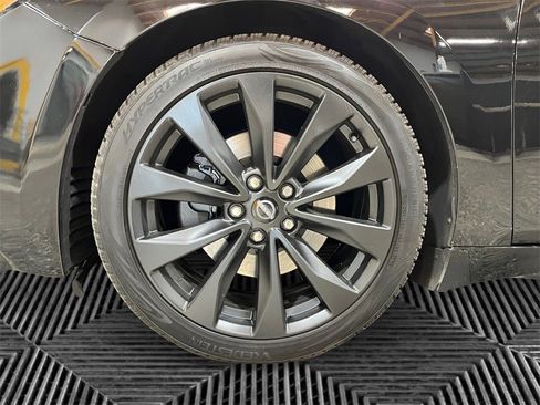 Used 2023 Nissan Maxima Platinum image 11