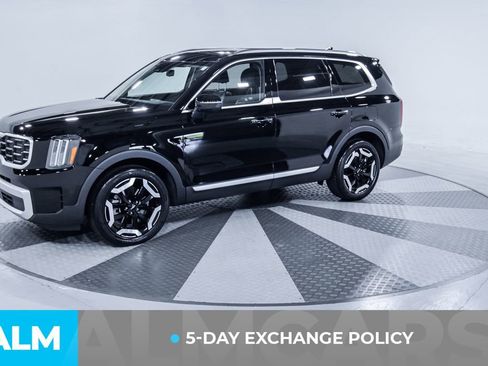 Used 2024 Kia Telluride S w/ S Sunroof Package FWD image 3