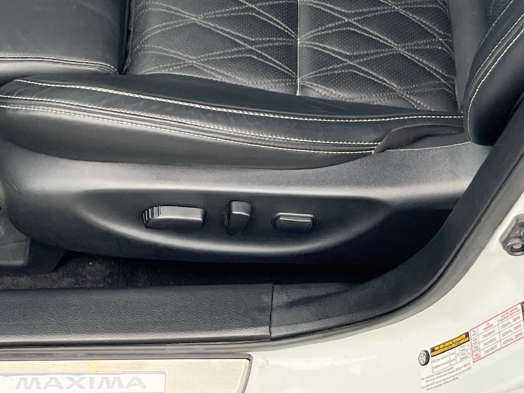 Used 2023 Nissan Maxima Platinum w/ Sport Mat Group FWD image 19