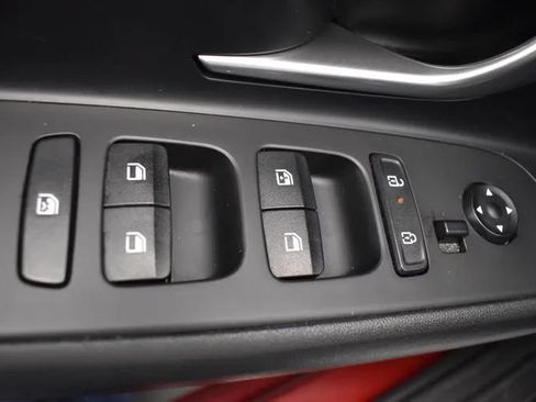 Used 2024 Hyundai Elantra Limited FWD image 21