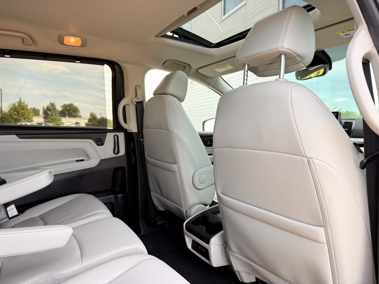 Used 2025 Honda Odyssey EX-L image 22